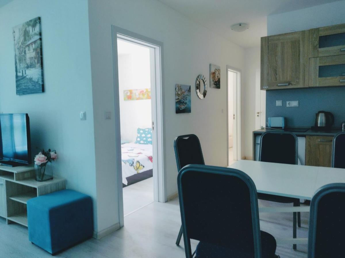 Modern Delux Apartments In Flowers&Pool Private Complex Balchik Exterior photo
