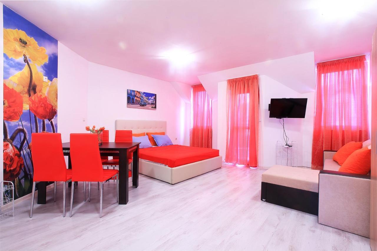 Modern Delux Apartments In Flowers&Pool Private Complex Balchik Exterior photo