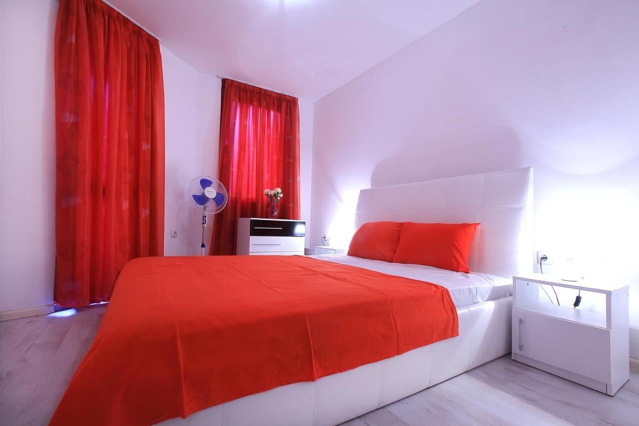 Modern Delux Apartments In Flowers&Pool Private Complex Balchik Exterior photo